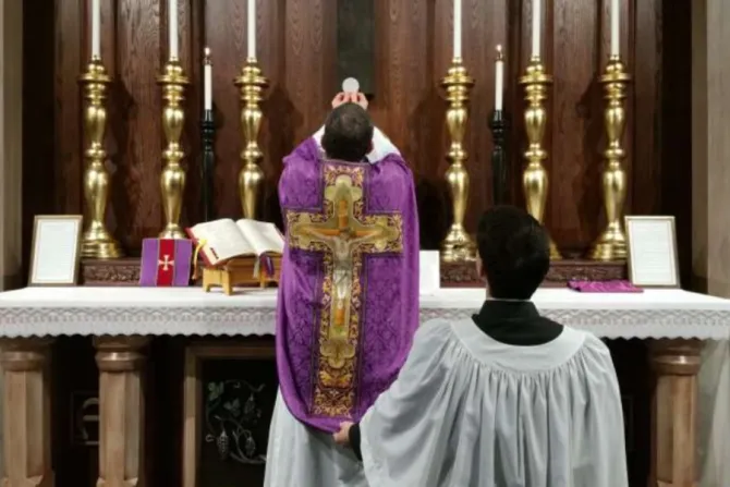 A Traditional Latin Mass